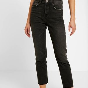 UO BDG Dillon Slim Straight Jeans